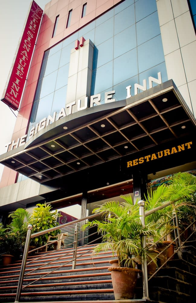 The Signature Inn Hotel 1