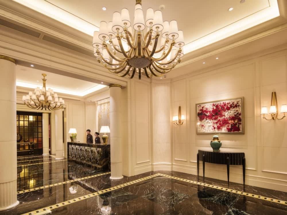 The Pury Hotel 2