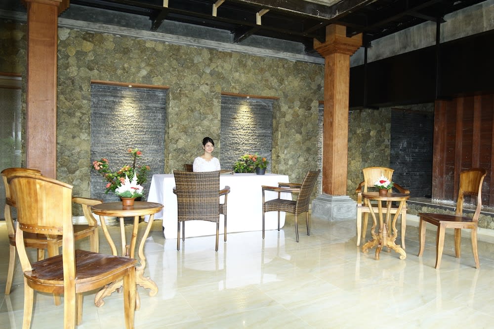 Puri Karang Besakih 4