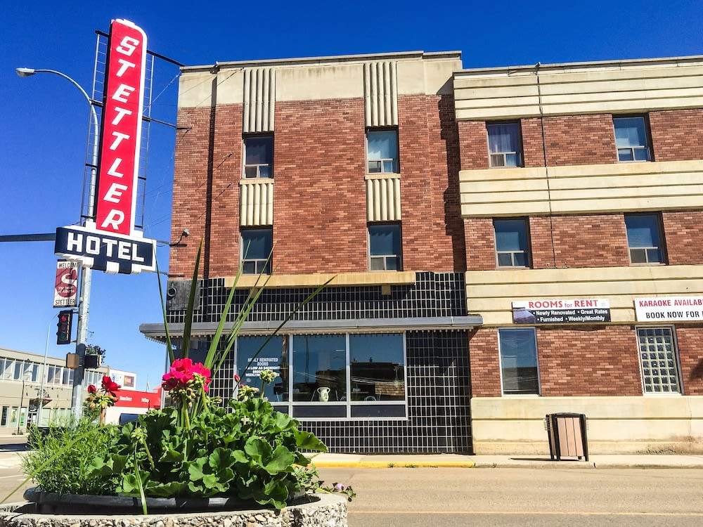 Stettler Hotel 1