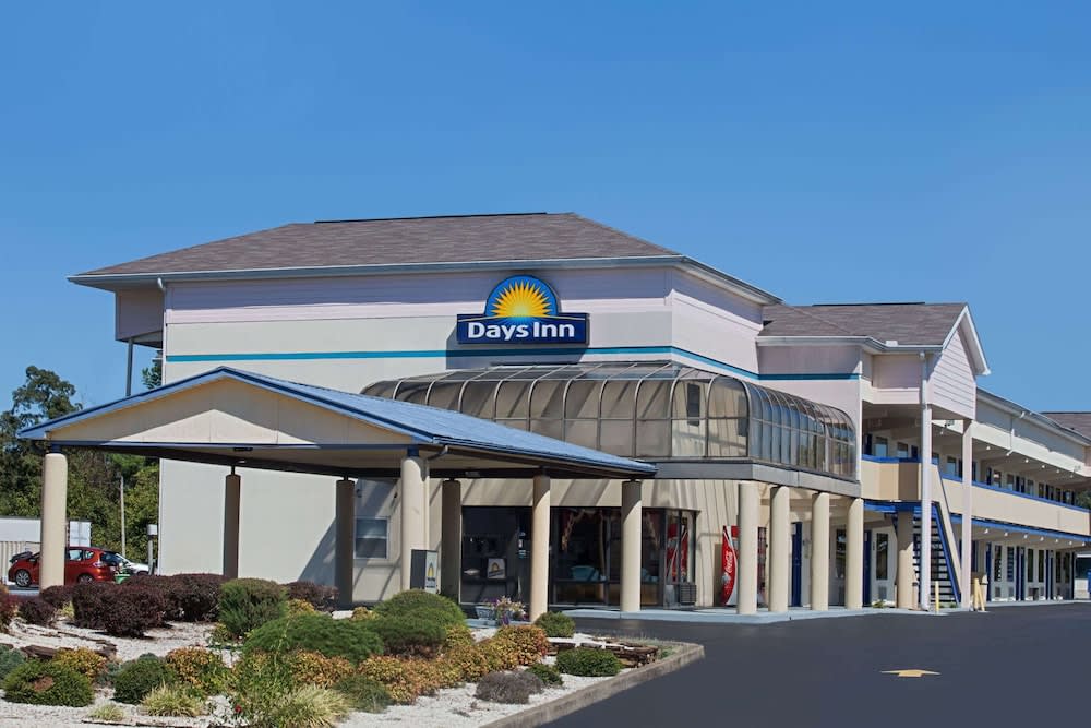Days Inn by Wyndham Greeneville 1