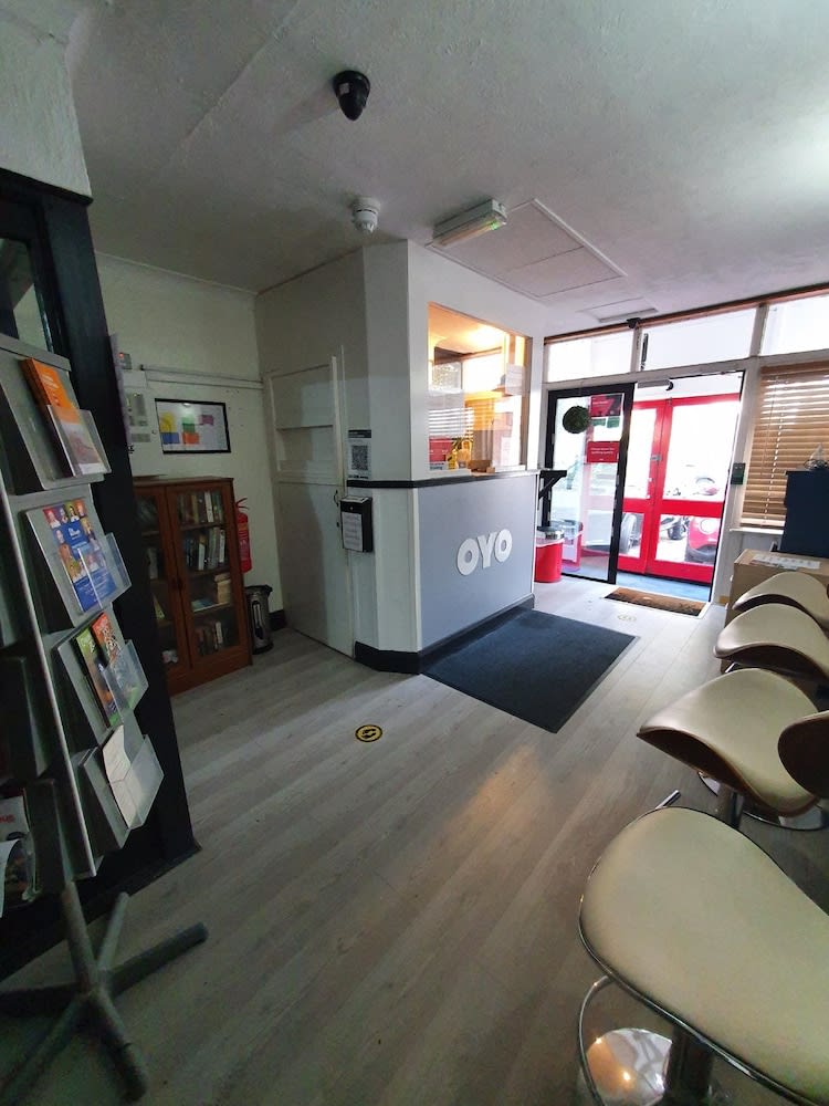 OYO Devine Beach Hotel, Westcliff SouthendOnSea, WestcliffOnSea