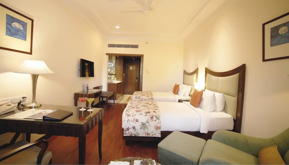 Muse Sarovar Portico Nehru Place 5