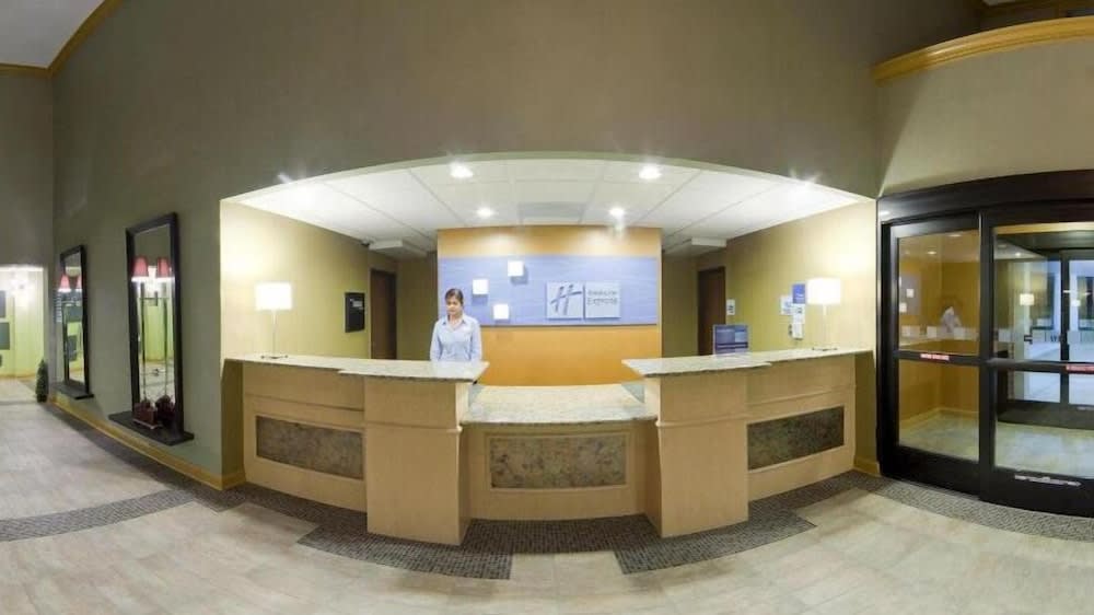 Holiday Inn Express & Suites THORNBURG-S. FREDERICKSBURG by IHG 2