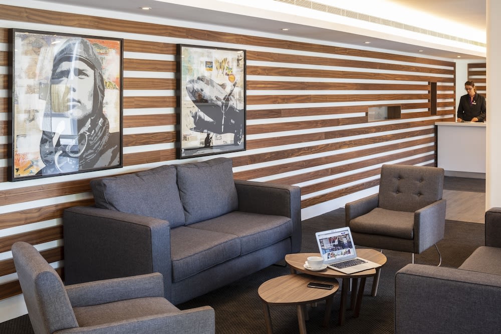 St Giles Heathrow Hotel 5