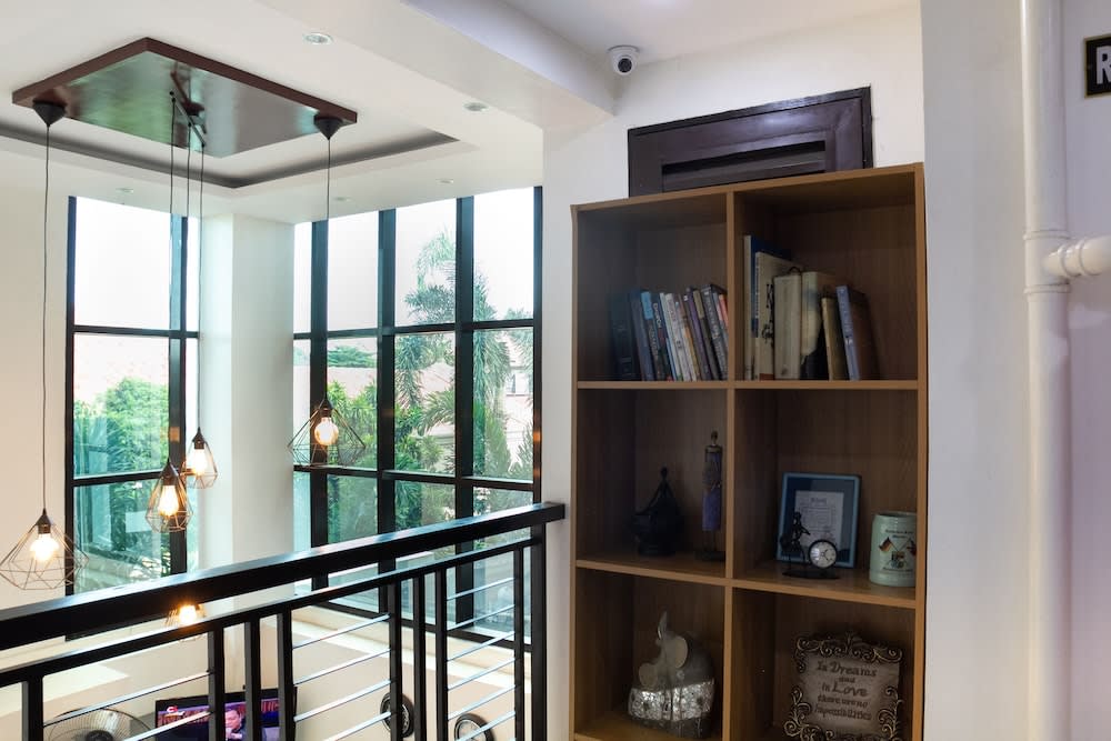 Circle-b Apartelle & Suites 2