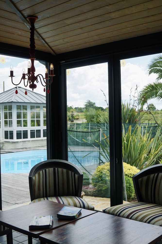 Manoir Des Douets Fleuris 1