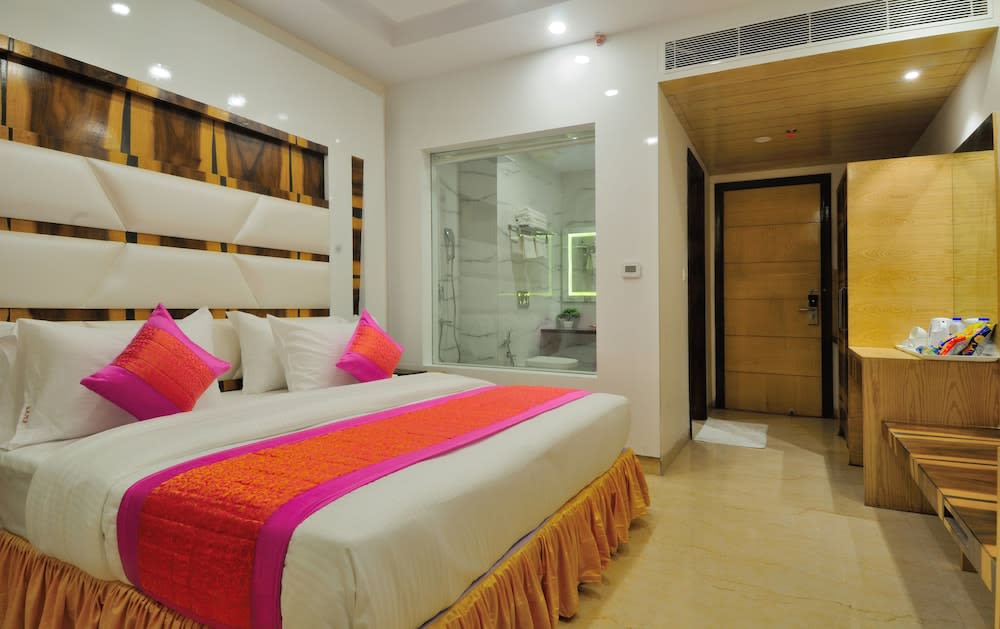 The Gold Regency - 02 Mins from New Delhi Railway Station 5