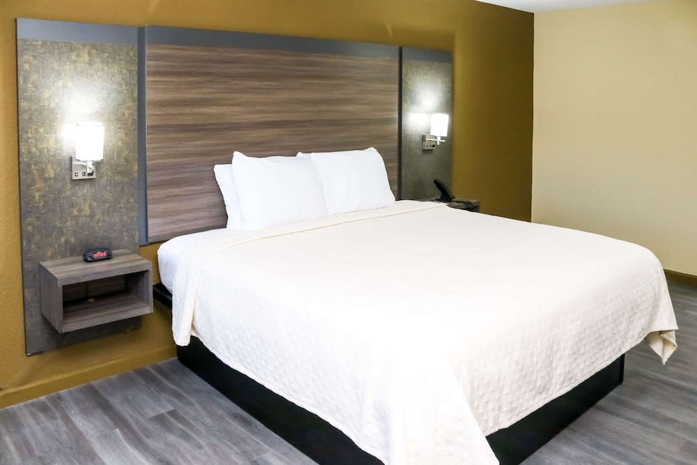 Rodeway Inn Phenix City - Columbus 2