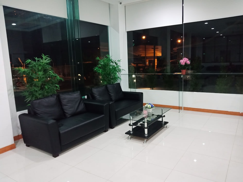 Blue Orchids Hotel 2