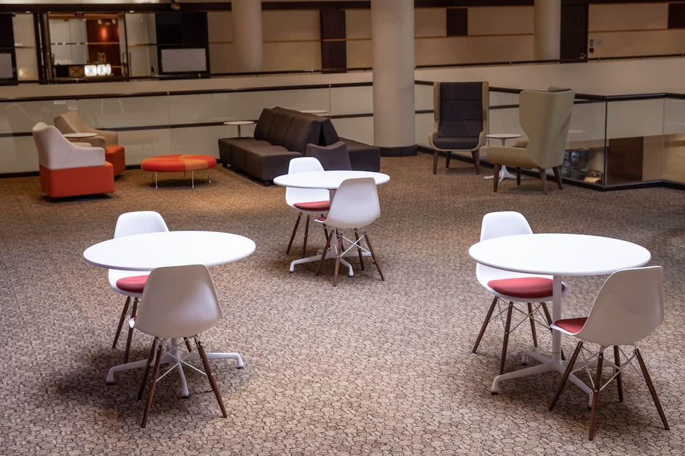 Radisson Plaza Hotel & Suites Kalamazoo 4