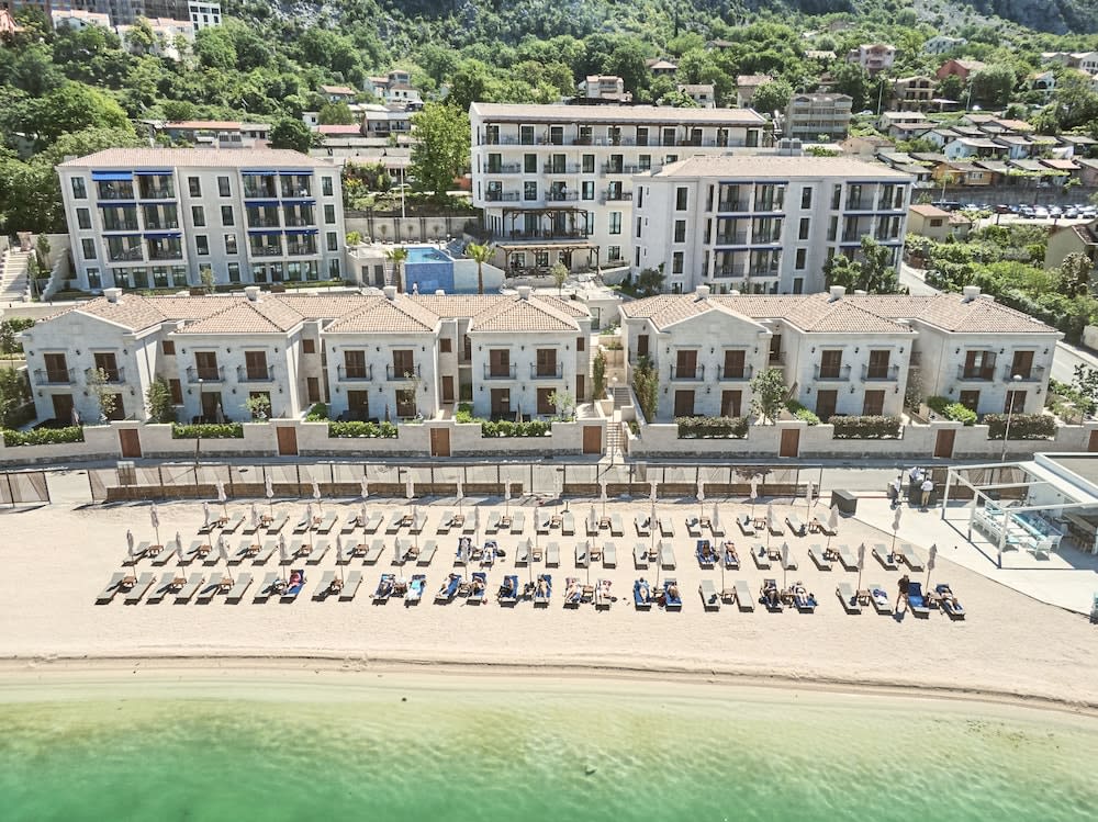 HUMA Kotor Bay Hotel and Villas 1