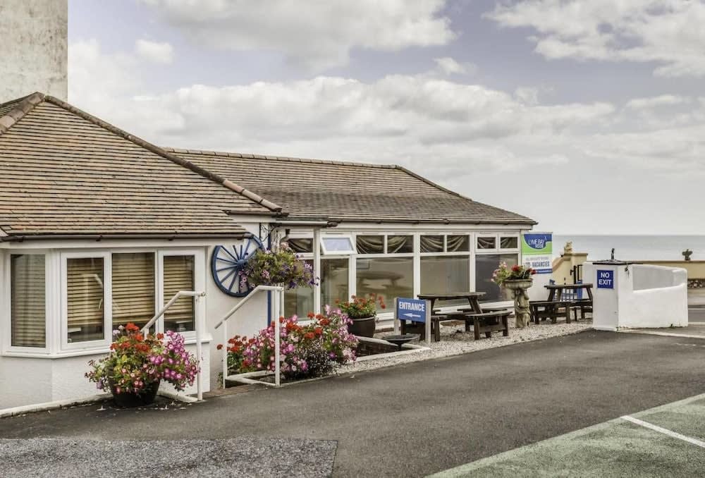 Lyme Bay House 1
