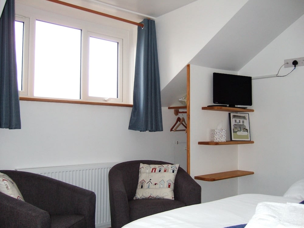 Links Side Guest House, Bude Best deals