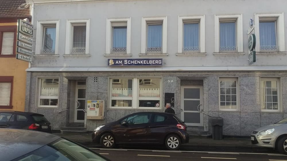 Hotel am Schenkelberg 1