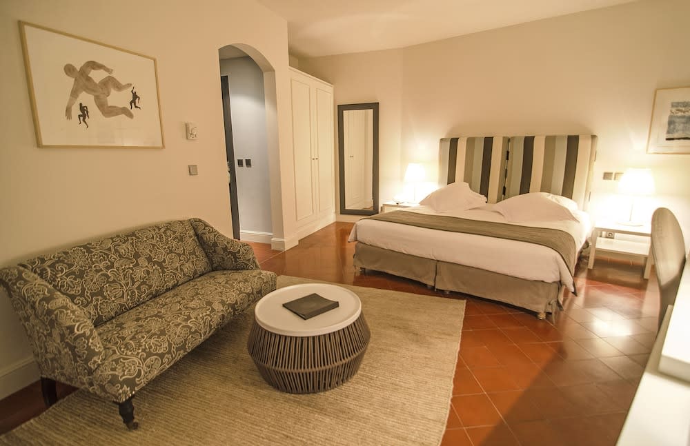 Hotel****Spa & Restaurant Cantemerle 2