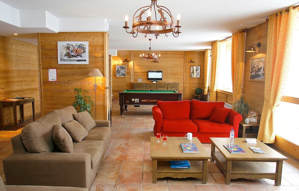 Résidence Odalys Le Hameau et les Chalets de la Vallée d'Or 2