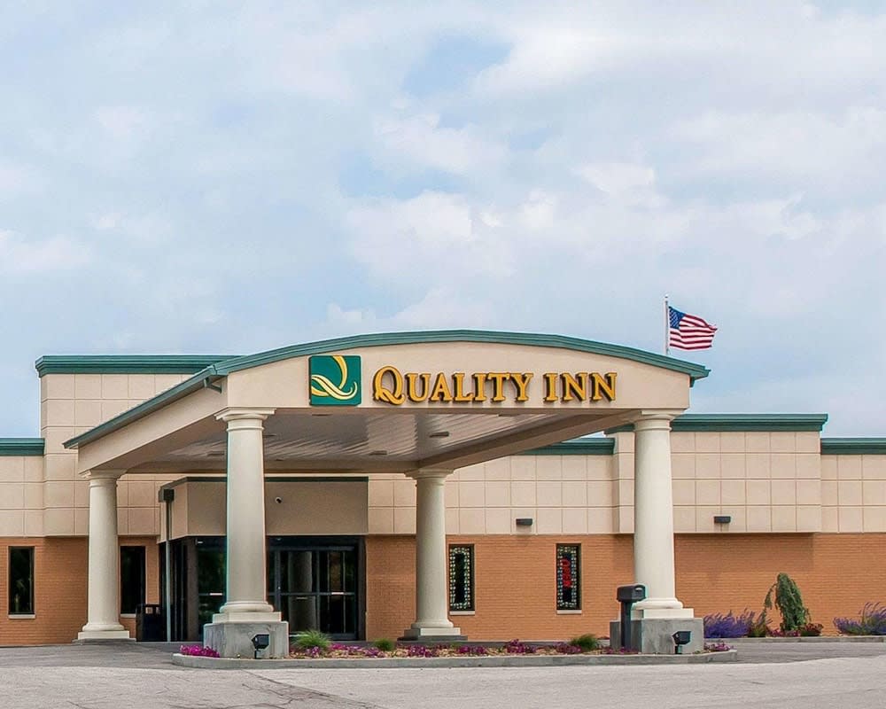 Quality Inn Huntingburg - Jasper 1