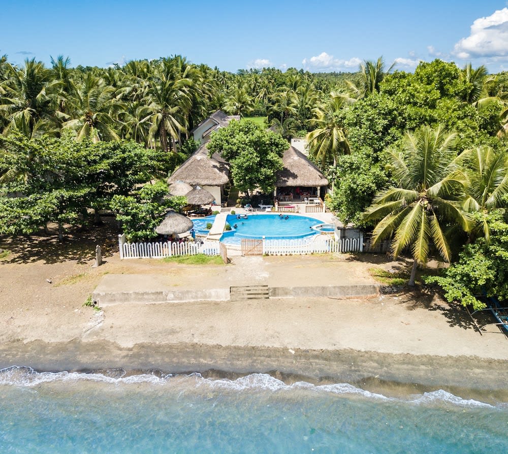 AGM Beachfront Resort 1