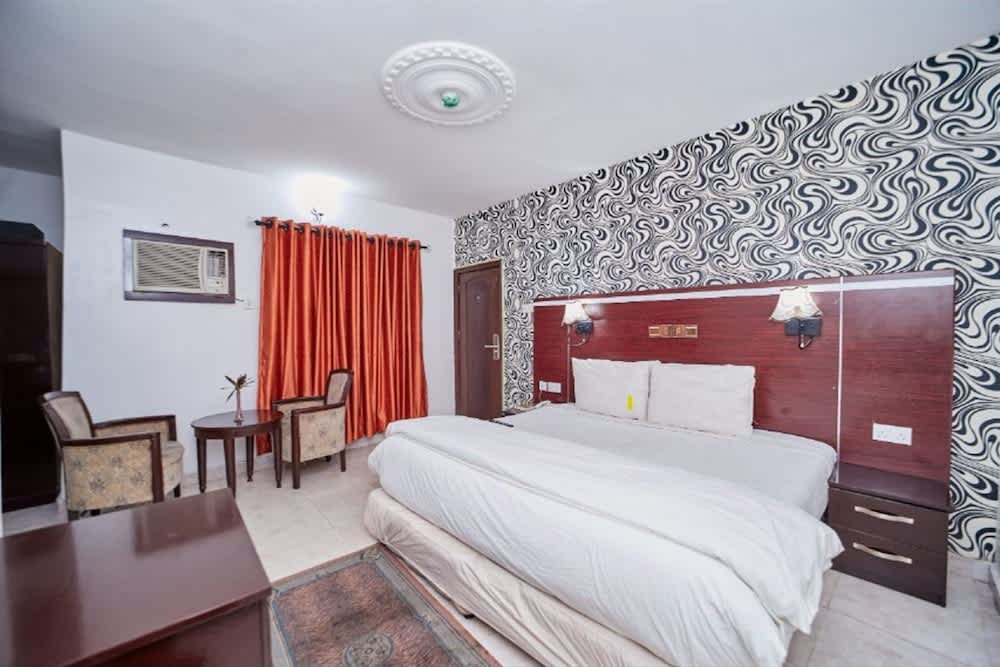 EEMJM Hotels and Suites Limited 1