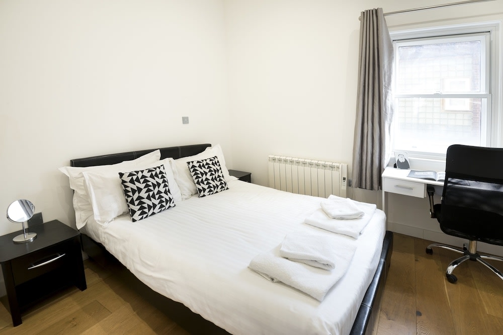 Old Street by Excel Apartments 2