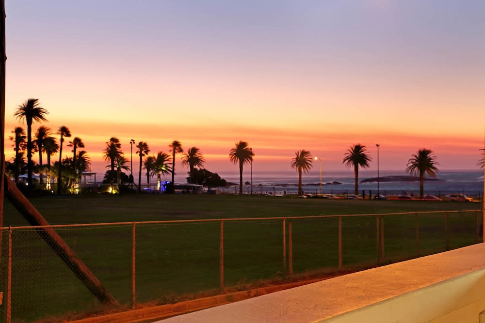 Camps Bay Beach Apartment 1