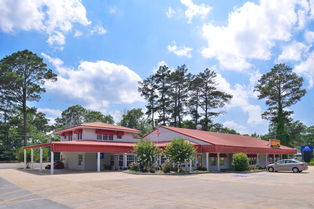 Americas Best Value Inn Winnsboro, LA 1