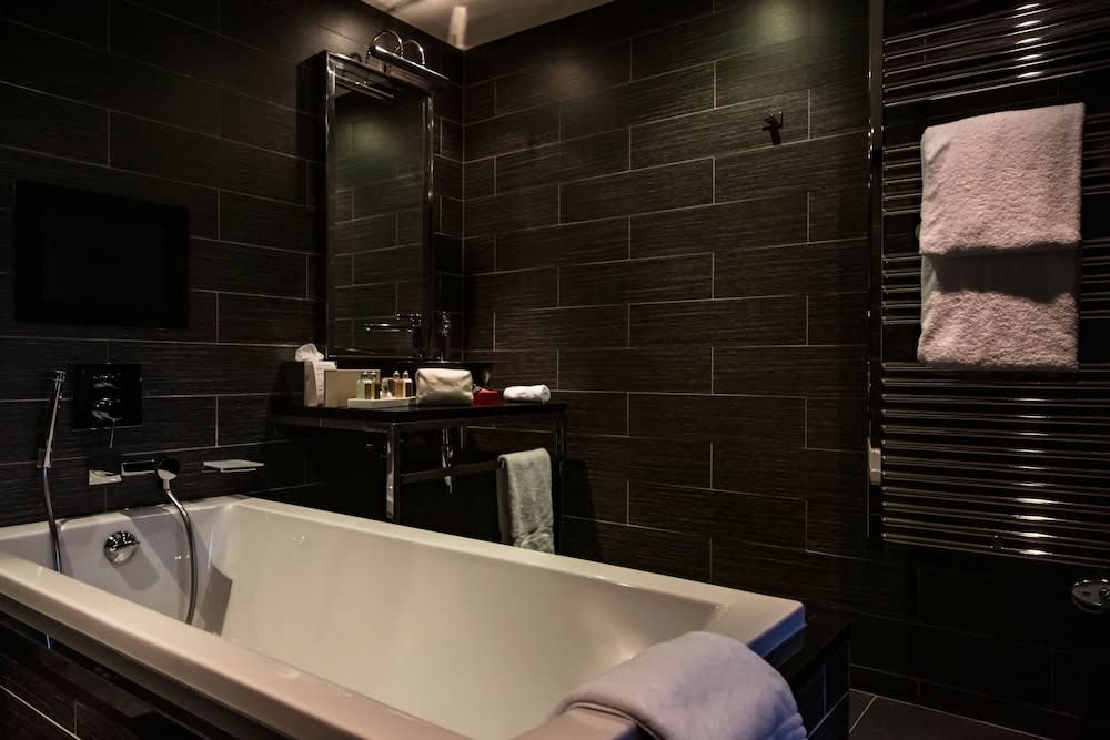 Avenue Lodge Hotel & Spa 5