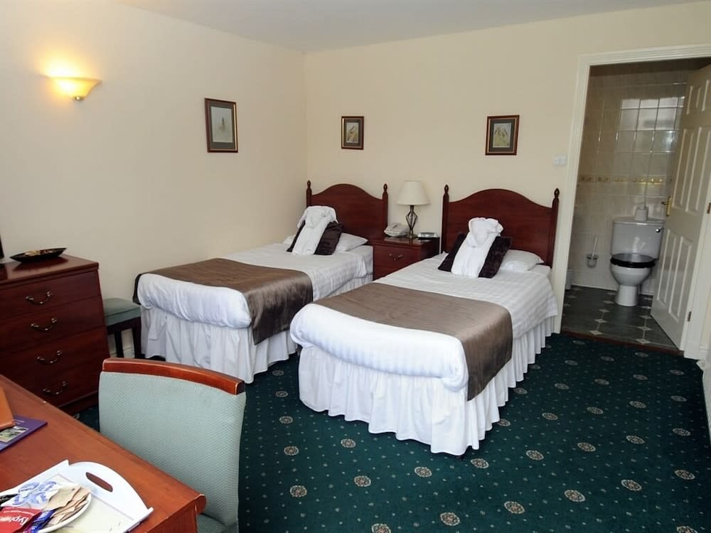 The Rusland Pool Hotel 5