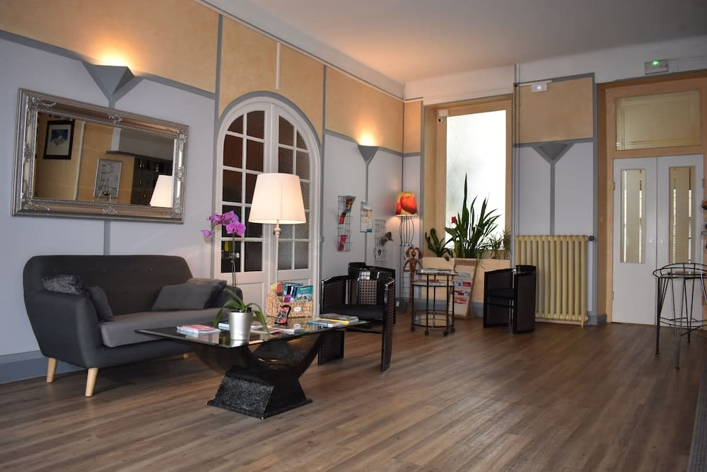 Hôtel Henri IV 2