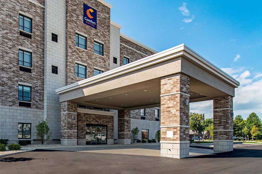 Comfort Suites Grove City - Columbus South 1