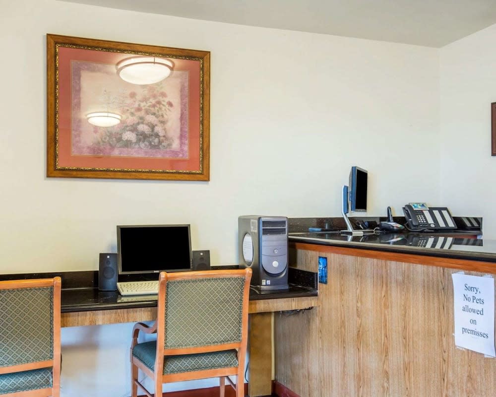 Rodeway Inn Newport 5