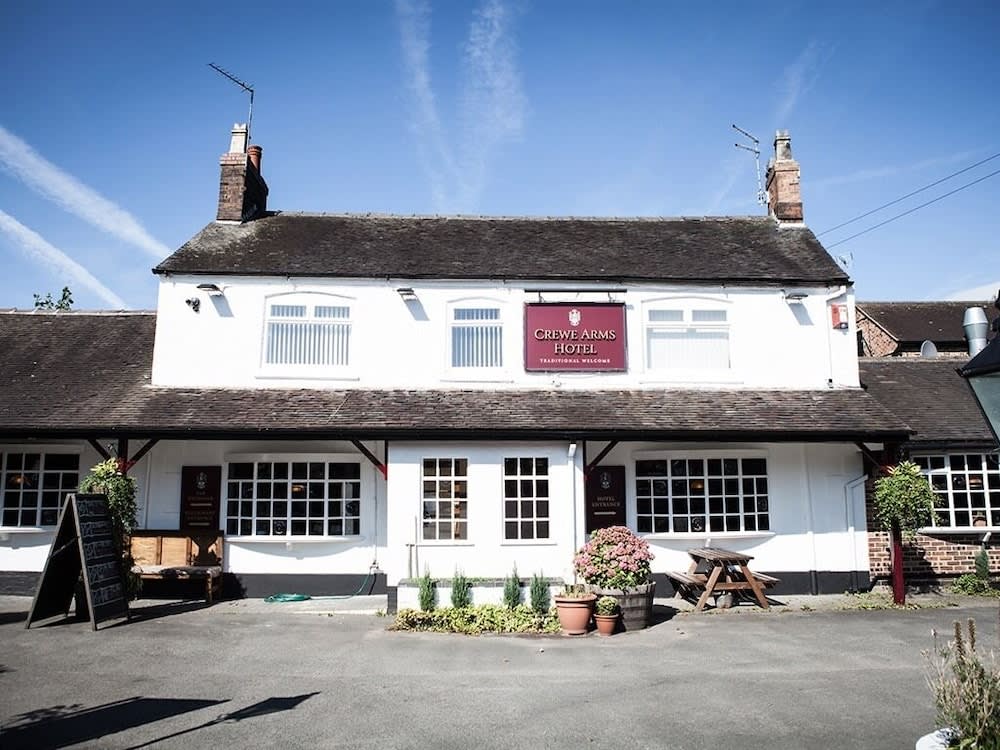 The Crewe Arms Hotel 1