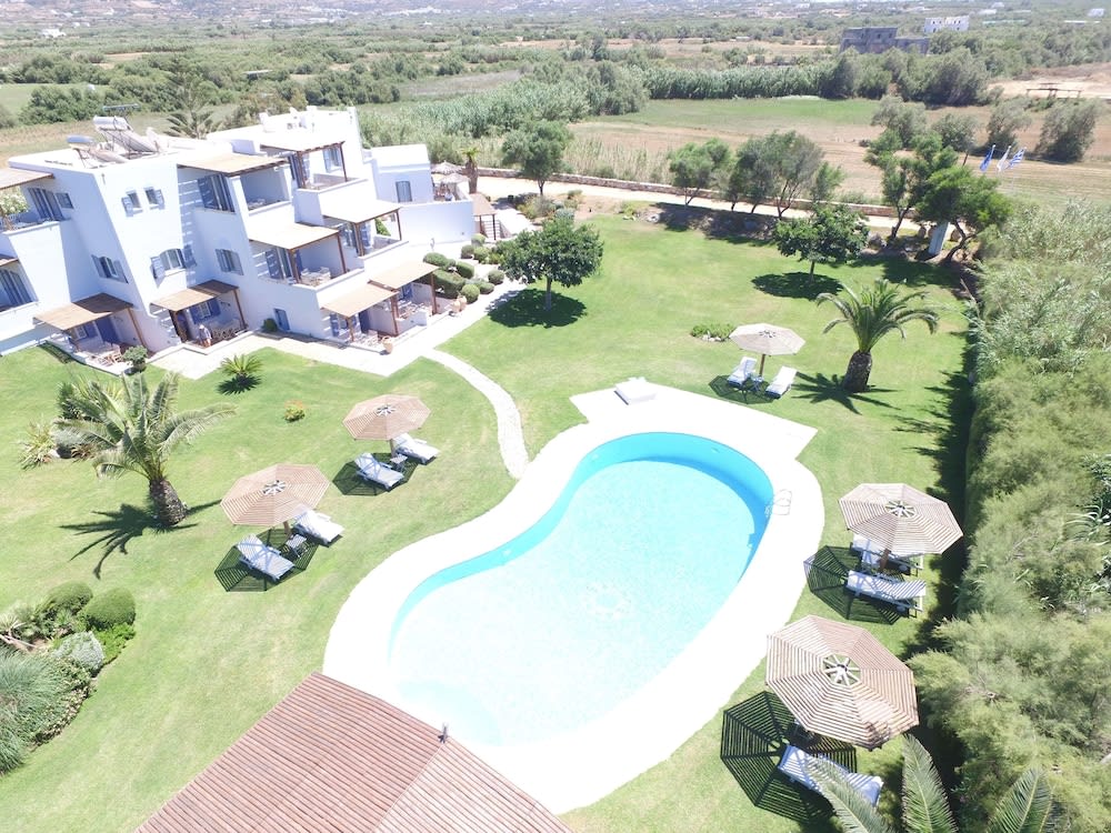 Ammos Naxos Exclusive Apartments & Studios 1