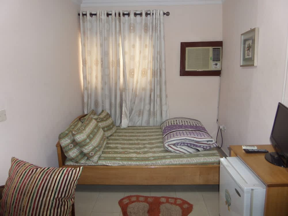 House No 12B 2