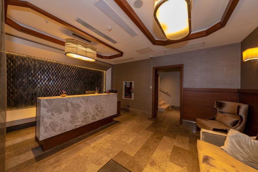 Feri Suites 2