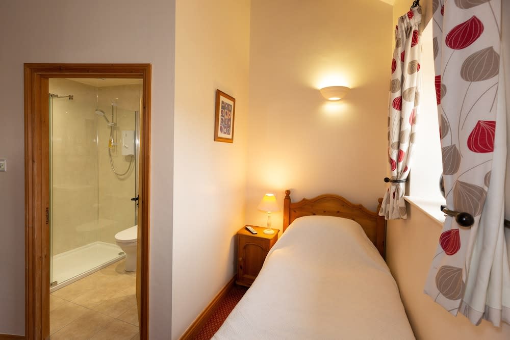 Church Farm Lodge 2