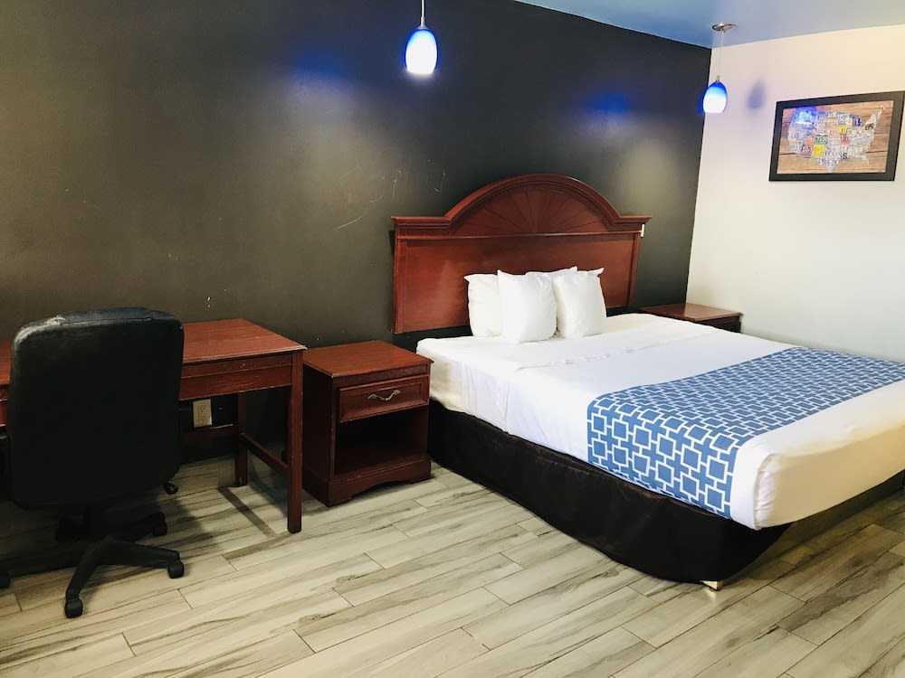 Summit Inn - Houston Medical Center 2
