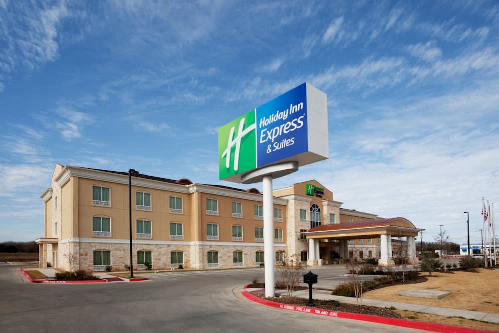 Holiday Inn Express & Suites GEORGETOWN by IHG 1