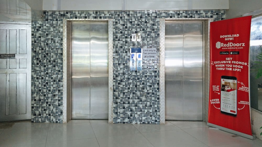 RedDoorz Plus New Era Budget Hotel Mandaue former RedDoorz Plus near UV Mandaue Cebu 1
