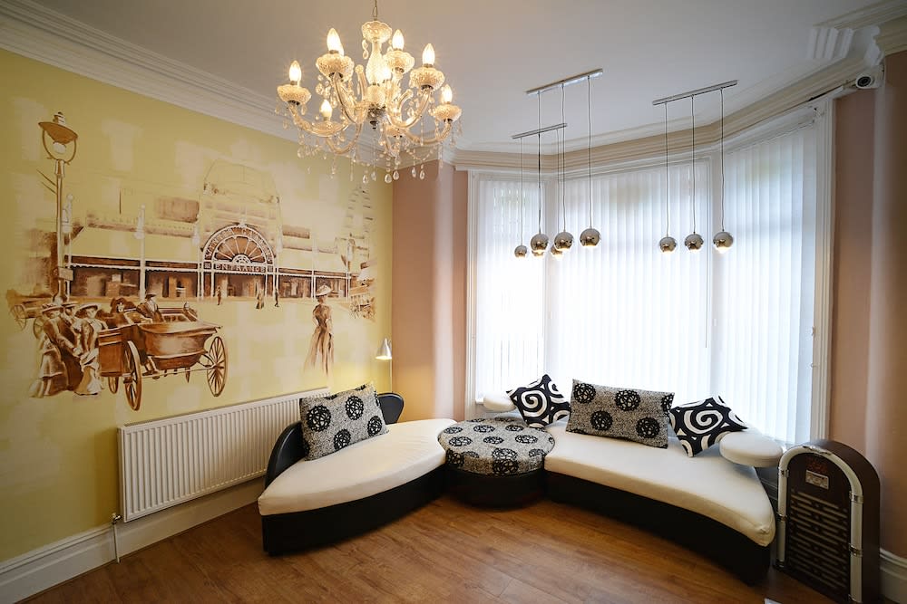 The Winter Garden Suites 2