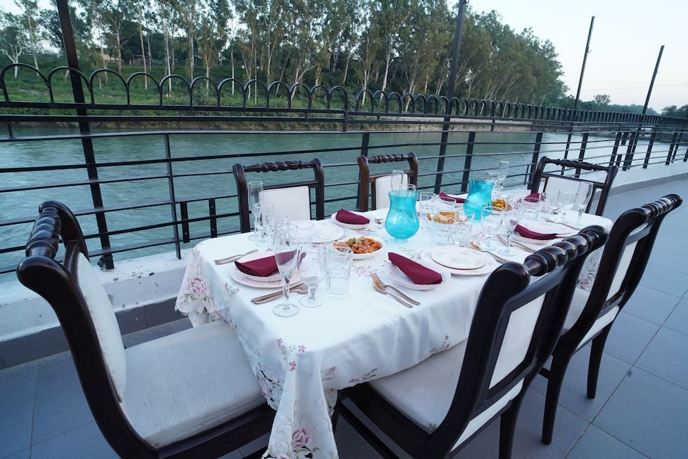 Comfort Inn Coral River Resort, Pathankot 1