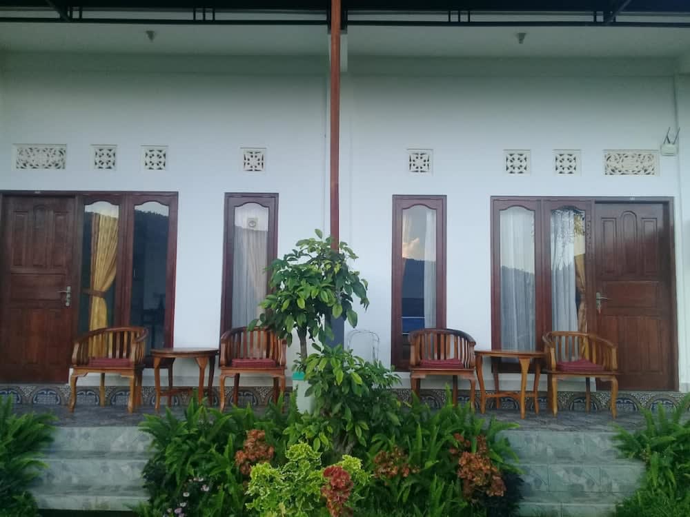 Aris Homestay and Warung Made 2