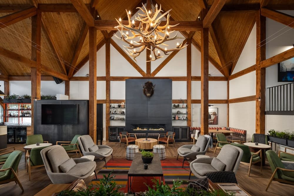 Buffalo Mountain Lodge 1