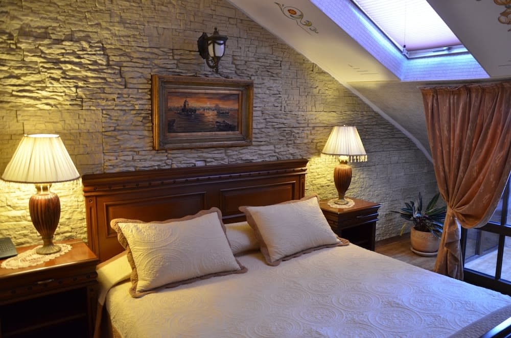 Boutique Hotel Boris Palace & Restaurant 1