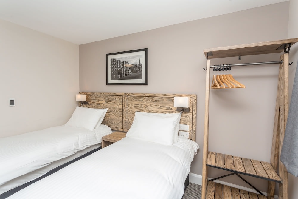 The Aviator, formerly Smugglers Cove, Clacton On Sea by Marston's Inns 5