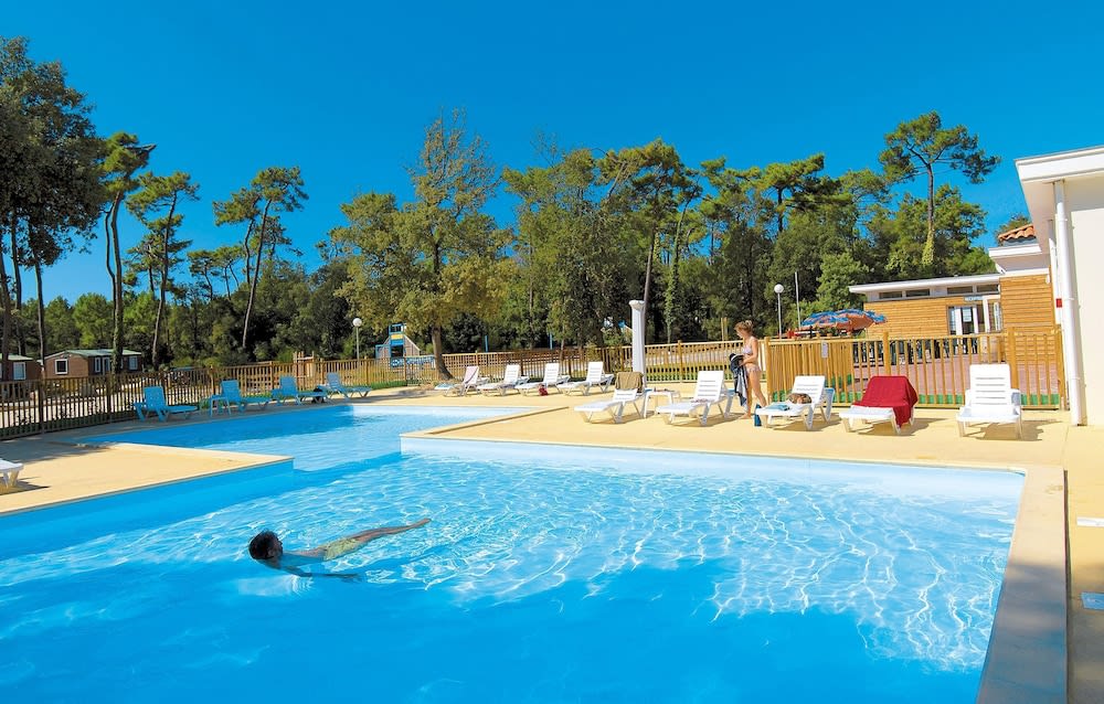 Domaine Résidentiel de Plein Air Monplaisir 1