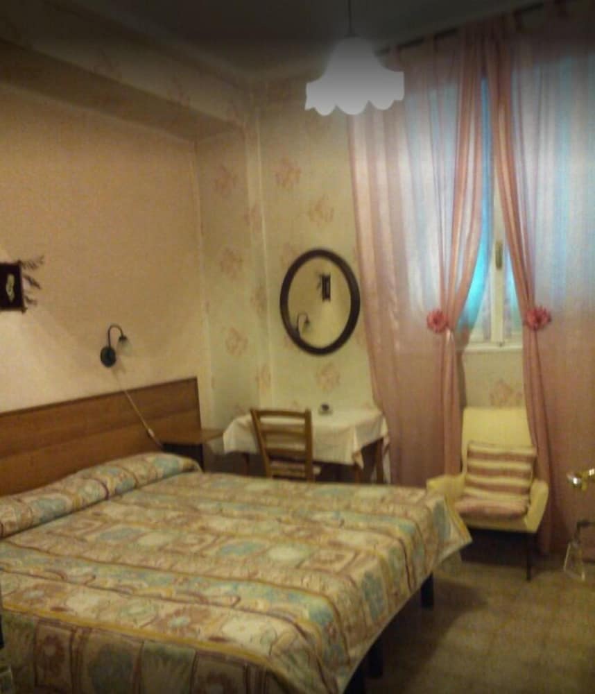 Pensione Santachiara 5