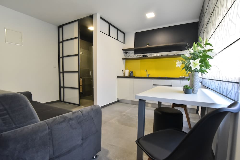 Mono Apartments & Rooms 2