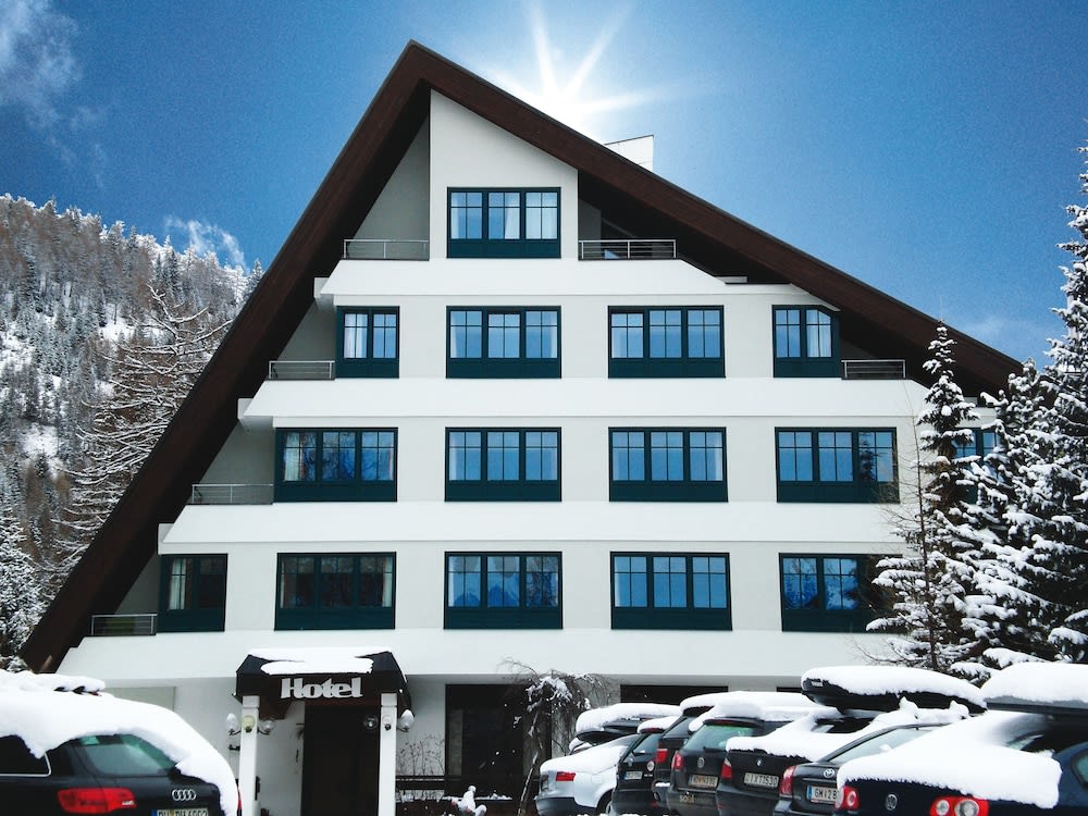 Hotel Nockalm 1